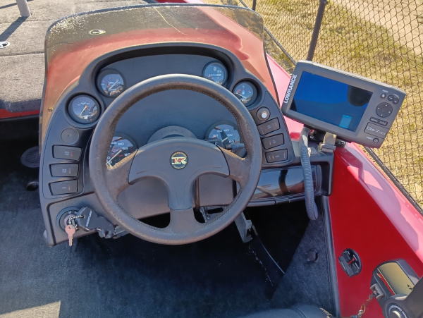 中古艇 レンジャー R71